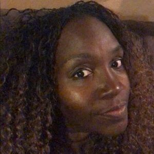 Meet your Posher, Myra